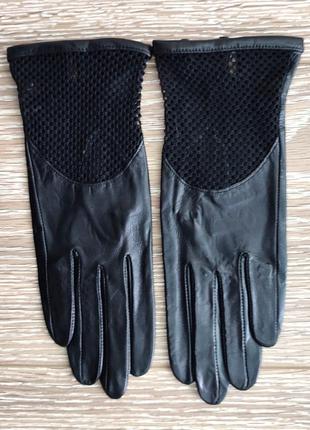 Сенсорные перчатки женские кожаные без подкладки с гипюром у запястья