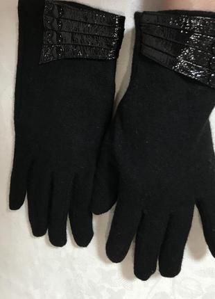 Кашемировые перчатки без подкладки  с лаковыми вставками размер  7-8.53 фото