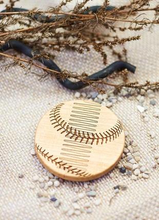 Гребінь на магнітах "бейсбол" з натурального дерева в холдере3 фото
