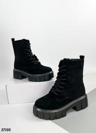 Зимние замшевые полномерные ботинки с мехом натуральная замша черные сапоги со шнуровкой на молнии с замком зима на тракторной подошве8 фото