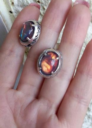 Серебряные серьги с опалом