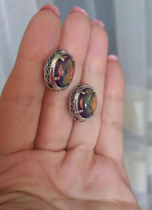 Серебряные серьги с опалом