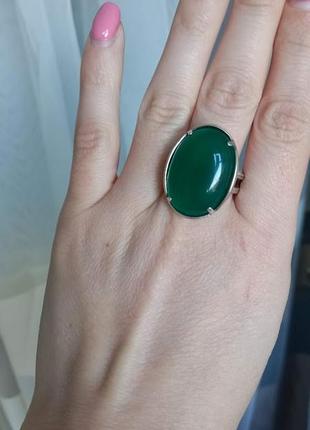 Серебряный комплект с зеленым агатом