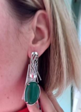 Серебряный комплект с зеленым агатом