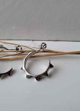 Сережки гвоздики серебряные с шипами 54028р5 фото