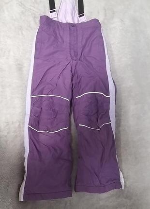 Комбінезон на 5-6 років.