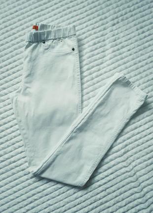 Жіночі білосніжні стрейчеві джинси denim