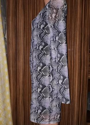 Стильное фиолетовое сиреневое платье в змеиный принт iconic crush denim амстердам6 фото