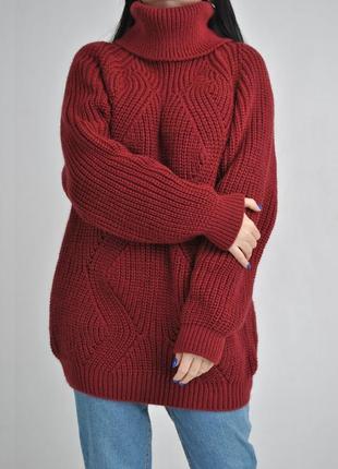 Красивый удлиненный свитер из шерсти2 фото