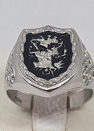 Серебряное мужское кольцо победоносец с эмалью. артикул 60013р 20,51 фото