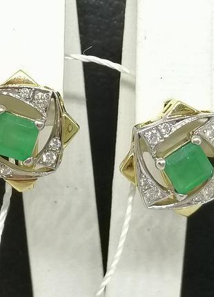 Золотые серьги ирида с бриллиантами и изумрудом. артикул 22287