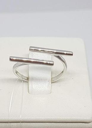 Серебряное кольцо. артикул 901-01189 16,5