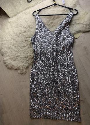 Платье нарядное