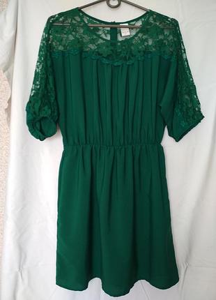 Прекрасное изумрудное платье. кружевное, выпускное