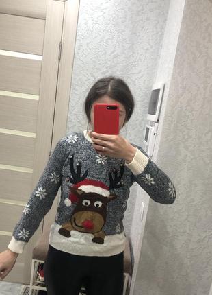 Светр,кофта новорічна