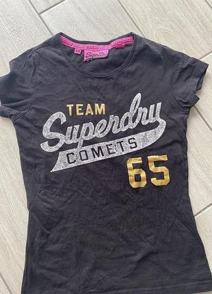 Класна футболка від superdry