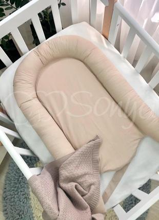 Кокон гнездо для новорожденных для сна baby design сердечки серо-бежевые топ6 фото