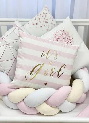 Бортики защита для детской кроватки с косой и простынью art design геометрия розовая топ2 фото