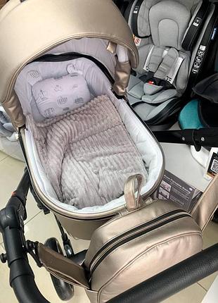 Комплект постельного детского белья в коляску простынка, подушка, одеяло плюш