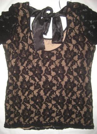 Блузочка с бантом на спине