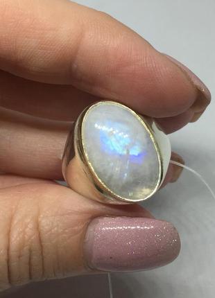 Лунный камень кольцо овальное с натуральным камнем лунный камень в серебре с лунным камнем размер 18-18,53 фото