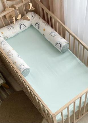 Захисний бортик валик для дитячого ліжечка, довжина 180 см, сатин, веселки м'ята топ10 фото