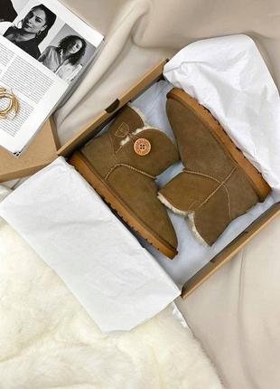 Зимові жіночі черевики ugg

зимние женские черевыкы южж