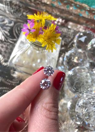 Сережки-гвоздики з камінчиком 6 мм із срібла 925 проби топ