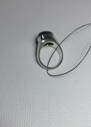 Лабрадор кольцо с натуральным лабрадором в серебре кольцо с лабрадором кольцо лабрадор 17,8 размер индия7 фото
