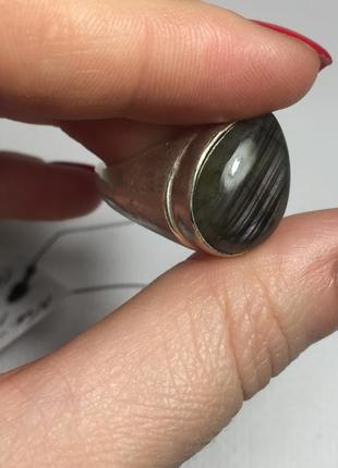 Лабрадор кольцо с натуральным лабрадором в серебре кольцо с лабрадором кольцо лабрадор 17,8 размер индия4 фото