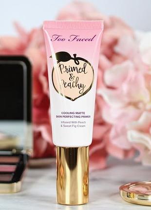 Too faced - матирующий праймер под макияж - primed peachy matte