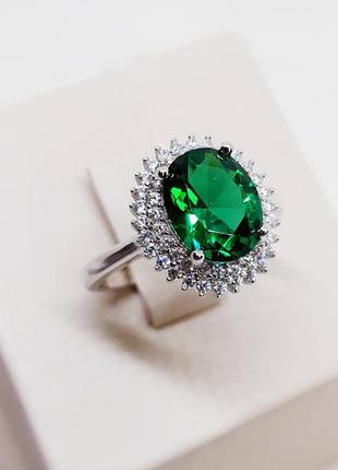 Кольцо серебряное с зеленым агатом 18,5 3,95 г