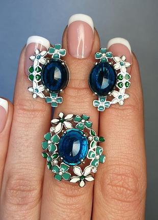 Сережки срібні з емальою і кубічним цирконуванням 6,4