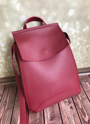 Стильная сумка-рюкзак в красном, черном и сером цвете4 фото