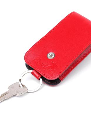Компактна шкіряна ключниця з хлястиком shvigel 13987 червона5 фото