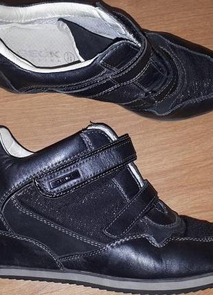 Снікерси шкіряні geox