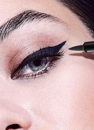 Чорний 37750 1.6 г

the one
водостійкий маркер-підводка для очей the one 37750