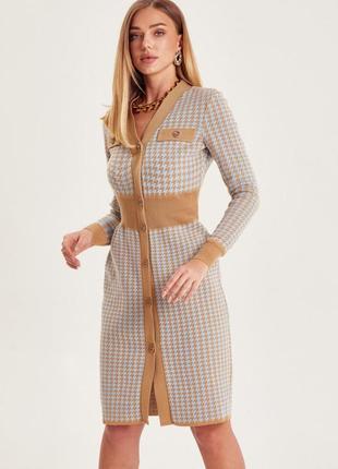 Елегантне плаття в стильну «гусячу лапку» з бавовняної пряжі з широкою контрастною резинкою по лінії талії8 фото