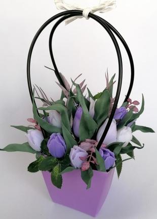 Кошик букет з мильних квітів тюльпан квіткова композиція з мила ручної роботи мильний букет тюльпанів фіолетов1 фото