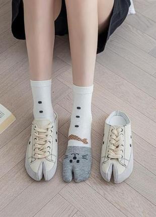 Носки с двумя пальцами котенок kiki sox 36-40 женские белый3 фото