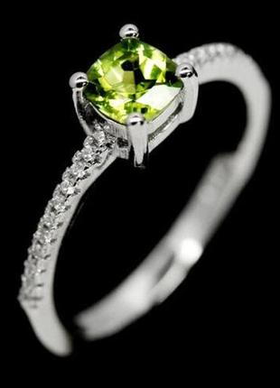 Серебряное кольцо с хризолитом, 1460кх