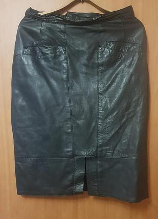 Модная юбка из нату кожи