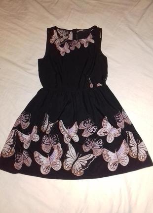 Милое платье в бабочки