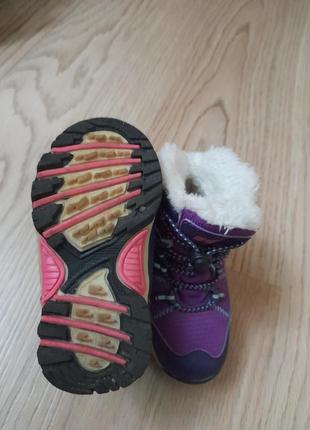 Зимові ботінки(зимние ботинки)для дівчинки фірми bejo, розмір 234 фото