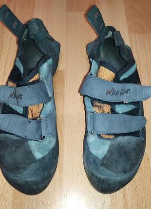 Скальники wild climb fire скальні туфлі