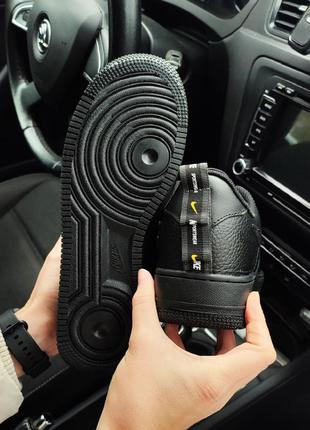 Чоловічі кросівки чорні nike air force 1 '07 lv8 utility black чорні3 фото