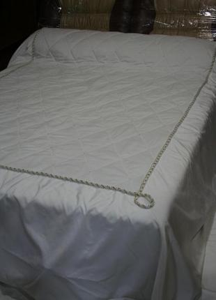 Покривало на ліжко біло-золота3 фото
