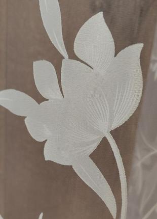 Тюль коротка з ніжної органзи з тканим малюнком, біла, на тасьмі3 фото