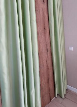 Готовые шторы из блэкаута, цвет - яблоко4 фото