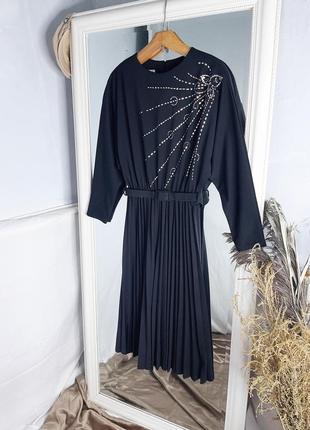 Вінтажна трендова сукня з низом пліссе і рукавом "кажан"2 фото